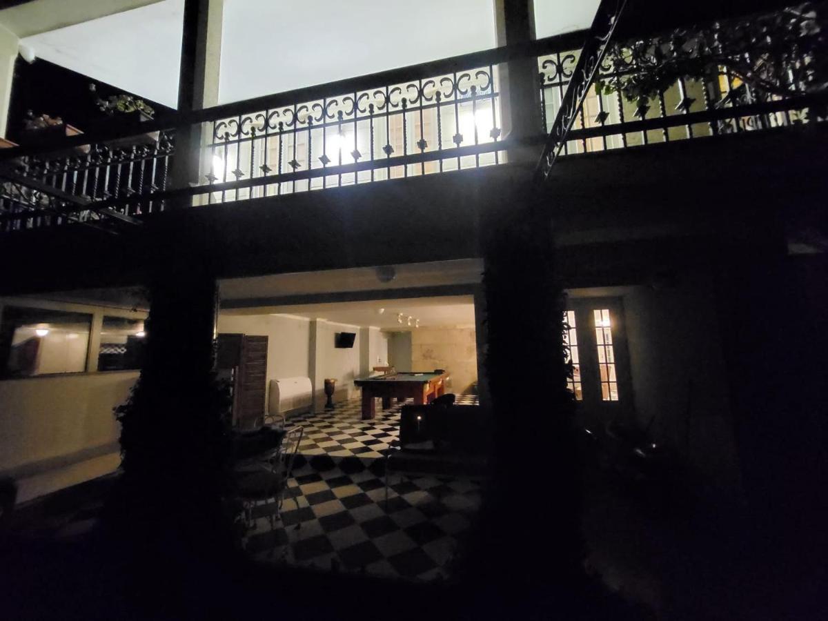 Vila Nazare Bed & Breakfast คาสโตร ดายเร ภายนอก รูปภาพ