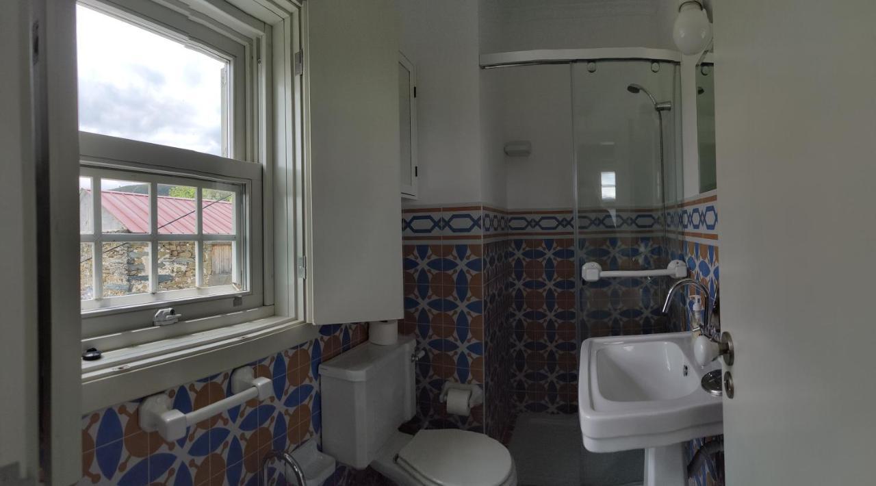 Vila Nazare Bed & Breakfast คาสโตร ดายเร ภายนอก รูปภาพ
