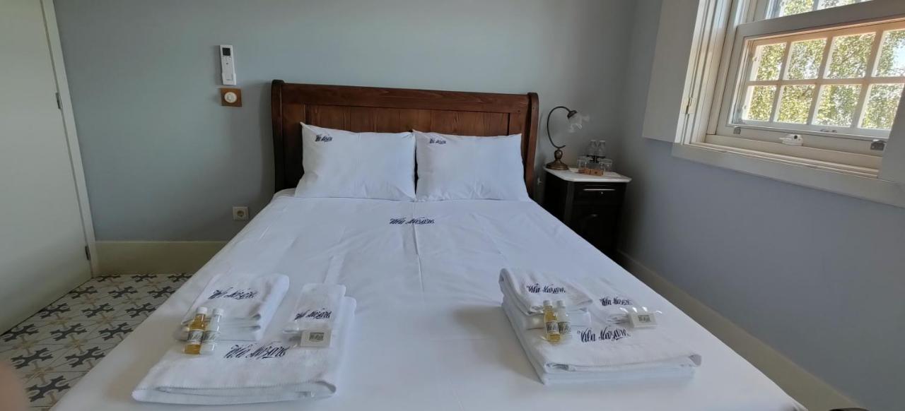 Vila Nazare Bed & Breakfast คาสโตร ดายเร ภายนอก รูปภาพ